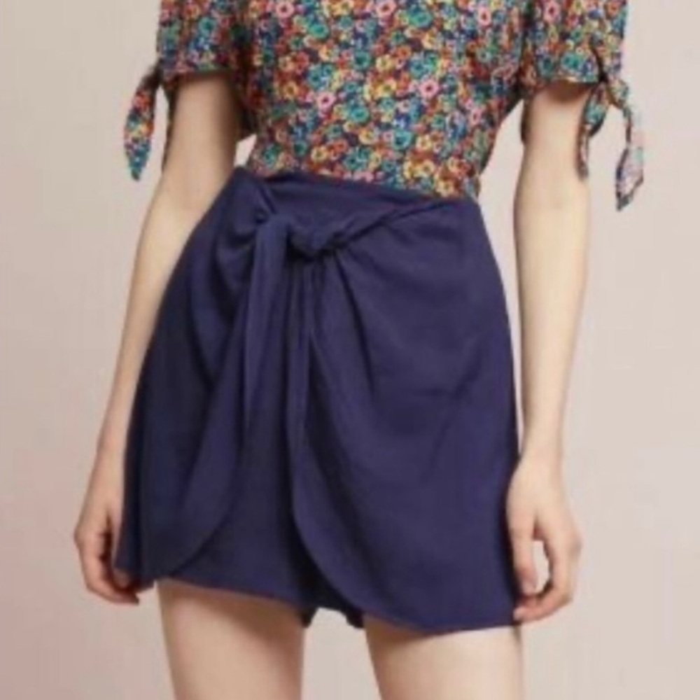 Anthropologie Hei Hei navy blue Leia Knot Tie Front Skirt Shorts skort M